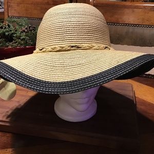 J Hats, Sun Hat, never worn, excellent condition.